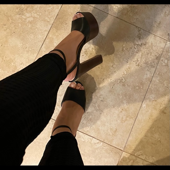 Steve Madden platforms never been worn - Picture 4 of 6